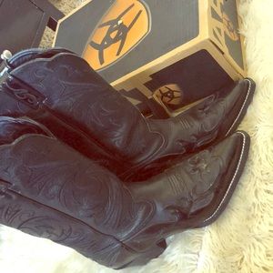 ariat boots brand new